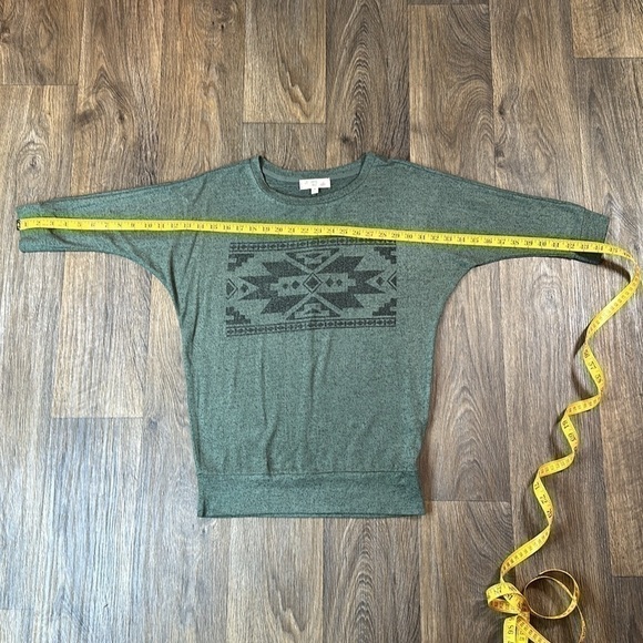 Hippie Rose Sweater - Picture 2 of 4